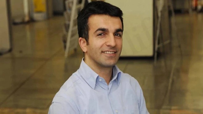 'Yenidoğan çetesi' haberine soruşturma: Gazeteci Dinçer Gökçe gözaltına alındı