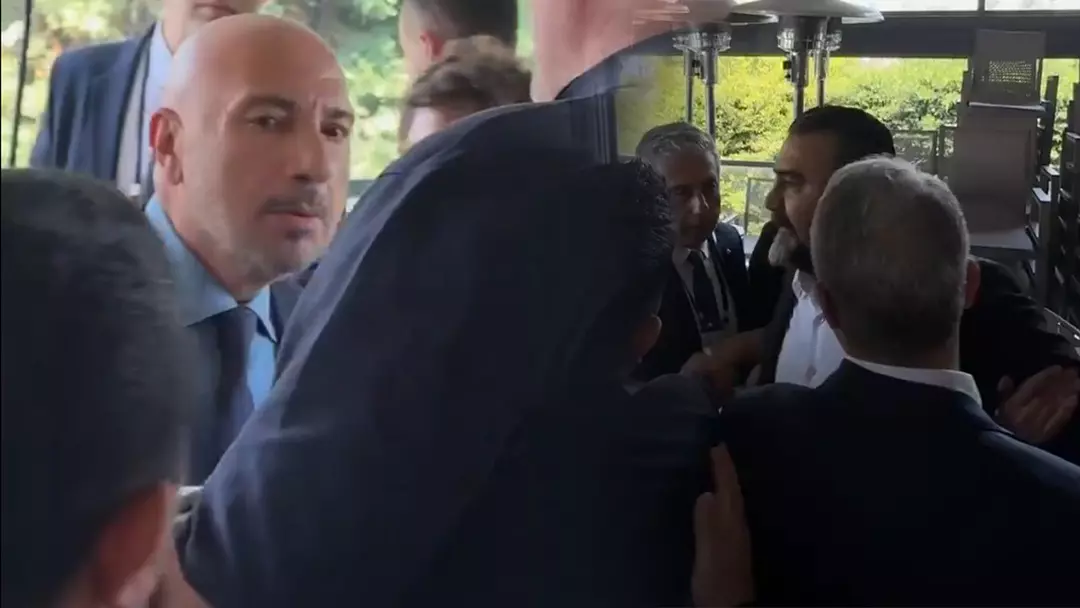 Fenerbahçe Yüksek Divan Kurulu karıştı: Ümit Özat'tan başkan adayına ağır sözler!