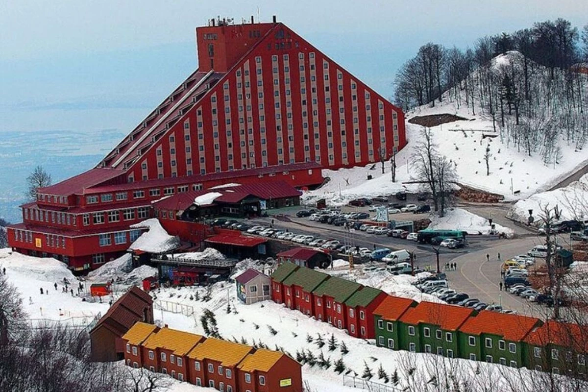Kartepe Kayak Merkezi’ndeki The Green Park Otel’in Ruhsatı İptal Edildi