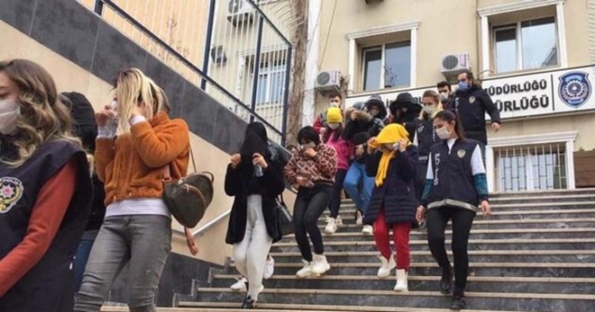 İstanbul merkezli fuhuş operasyonu: 15 gözaltı! Aralarında ünlü çete lideri de var