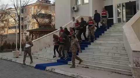 İş insanına müstehcen görüntülerle şantaj