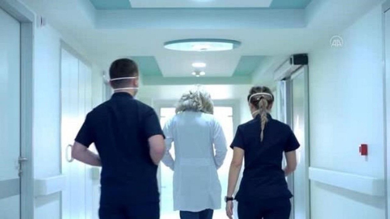 Yurtdışı yolundaki hekim sayısı 2 bine yaklaştı