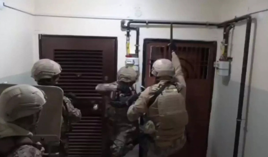 Zehir tacirlerine dev operasyon! 1 tona yakın uyuşturucu ele geçirildi!